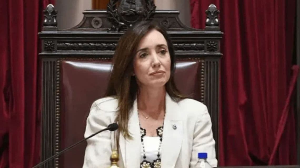 “Cascada de éxitos”, el irónico mensaje de Victoria Villarruel para Manuel Adorni