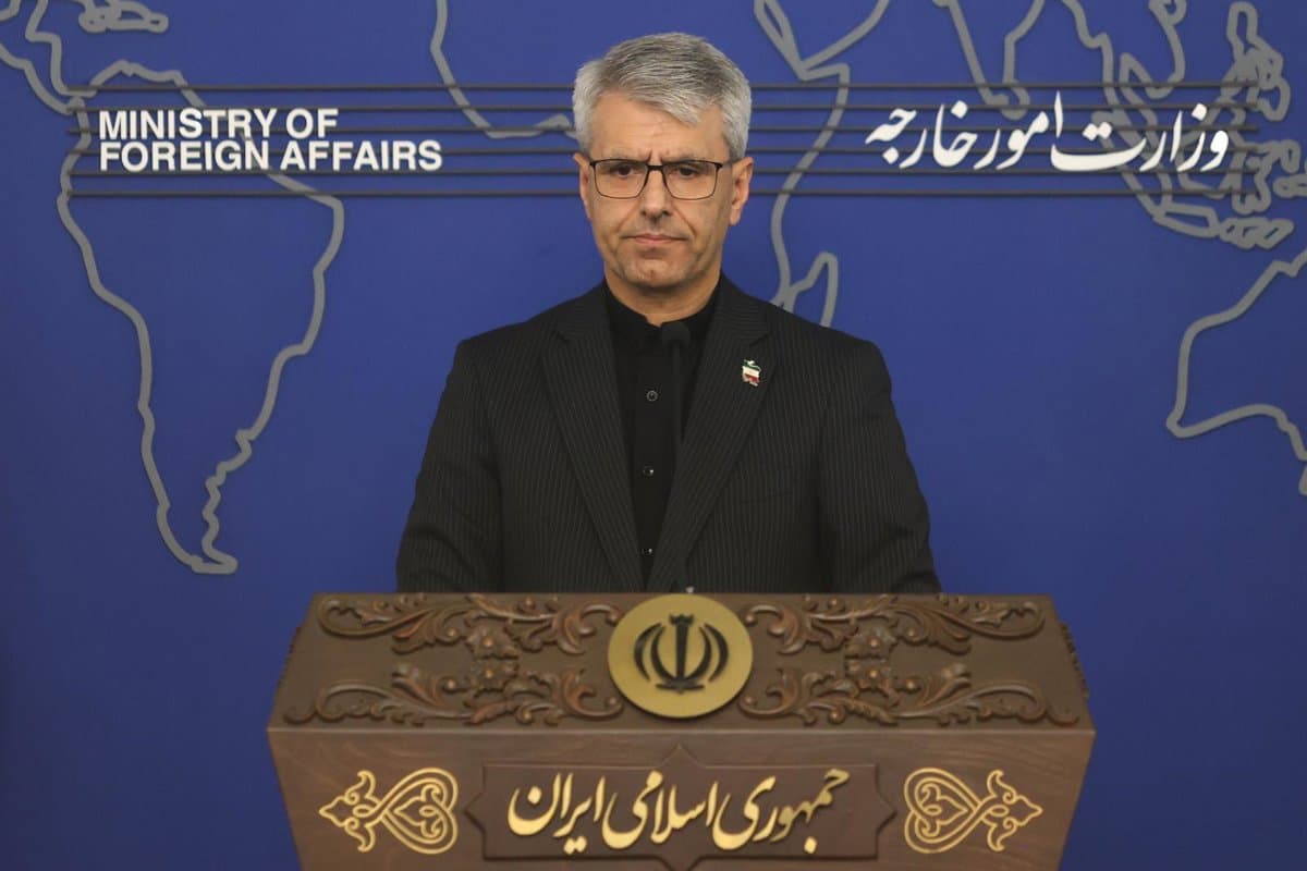 Irán y Omán avanzan en negociaciones bilaterales sobre el tránsito en el estrecho de Ormuz