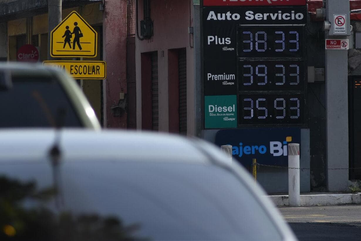 Petropar sube precios de combustibles en Paraguay