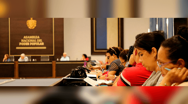 Parlamento cubano publica proyectos de ley para consulta ciudadana