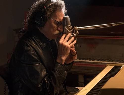 Charly García se recupera favorablemente tras cirugía renal